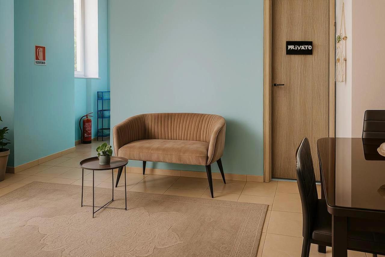 Room Malpensa - Servizio Taxi Mxp Da 20 Euro Lonate Pozzolo Bagian luar foto
